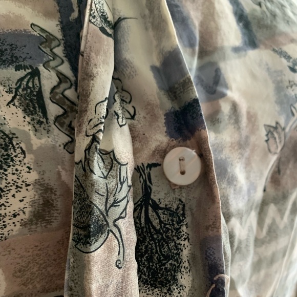 Vintage Silk Blouse - Picture 5 of 7